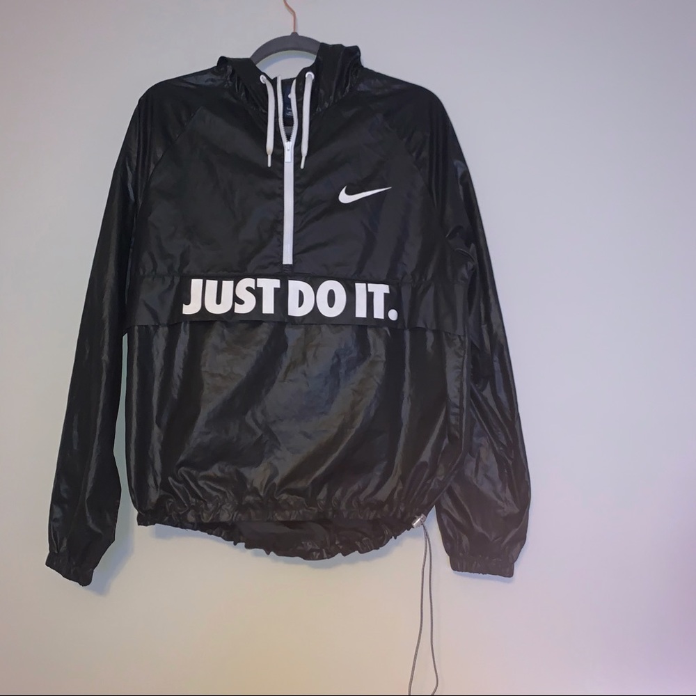 Nike half zip windbreaker